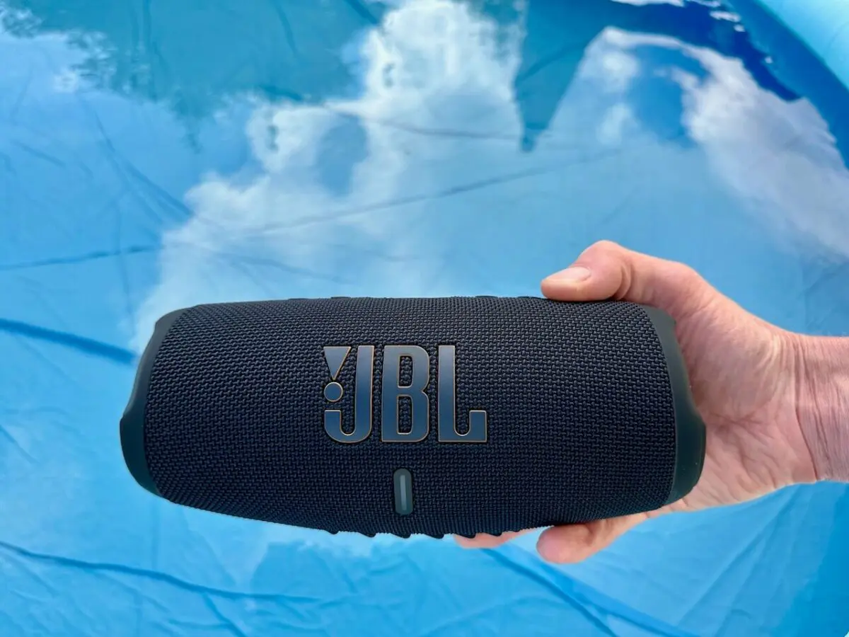 JBL Charge 5 Wi-Fi