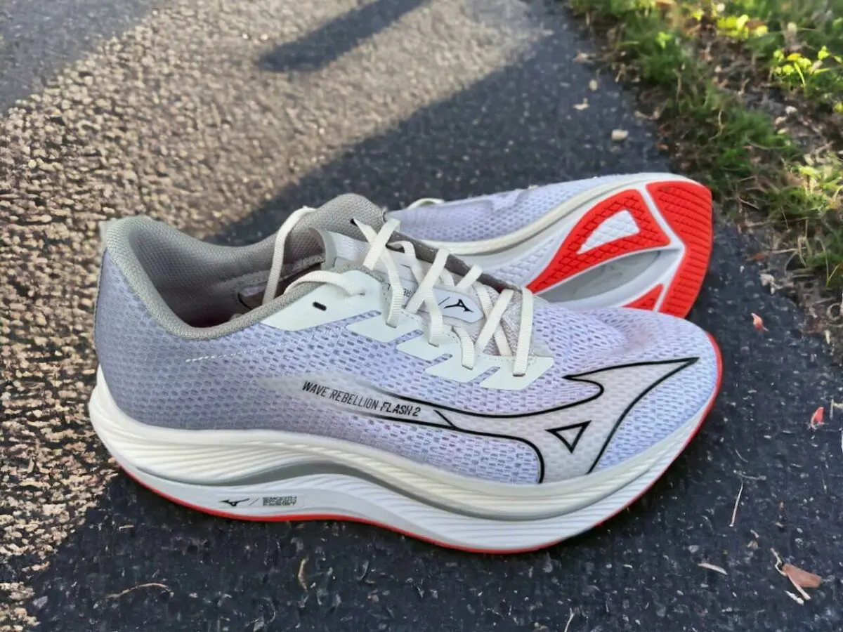 Mizuno Wave Rebellion Flash 2