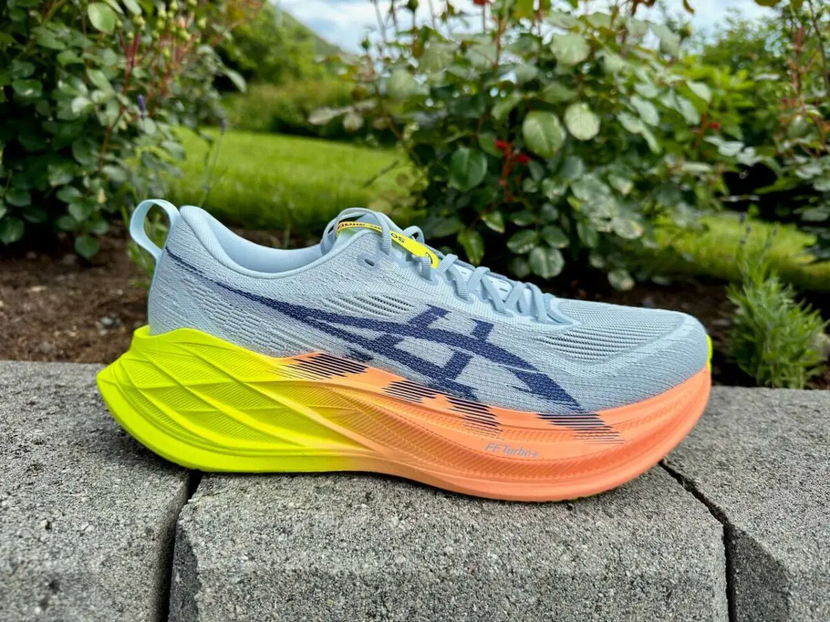 ASICS Superblast 2