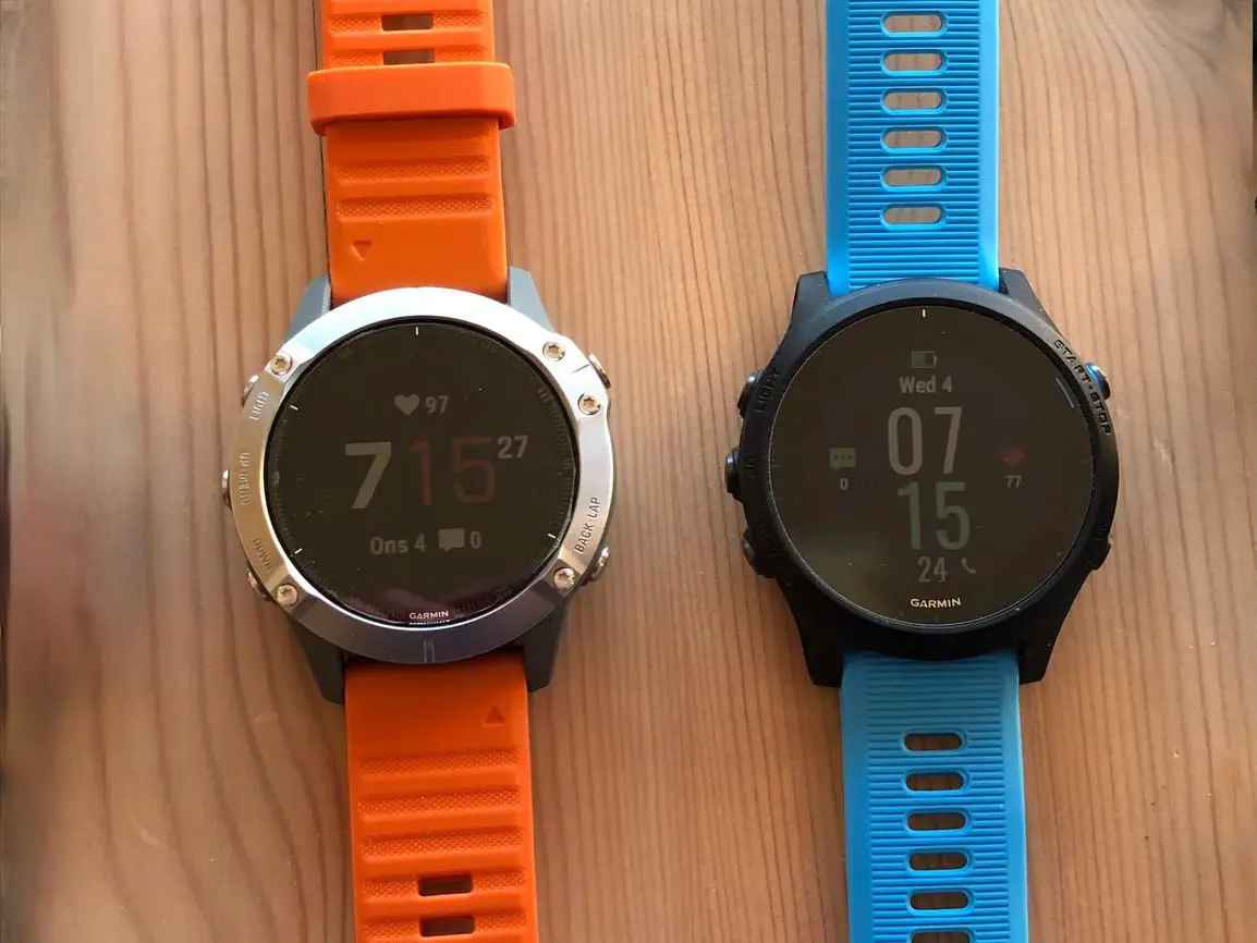 Garmin forerunner 945 vs fenix 6 pro solar sale