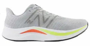 New Balance FuelCell Propel V4