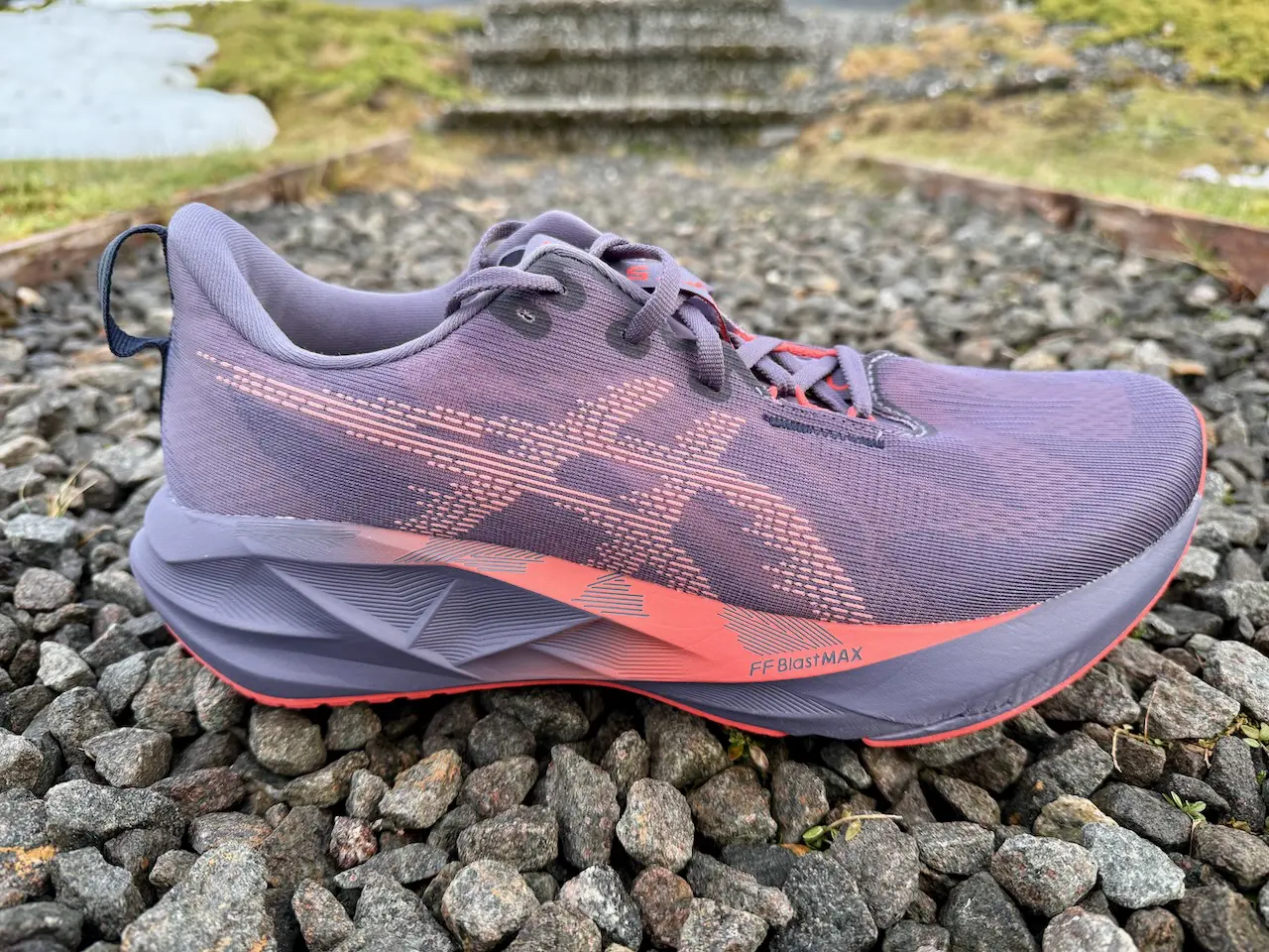 ASICS Novablast 5