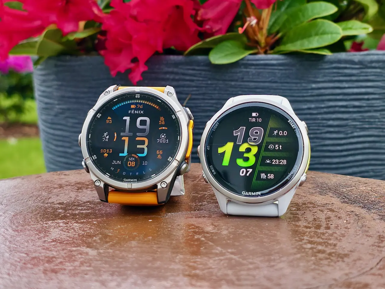 Garmin Fenix 8 AMOLED vs. Forerunner 970