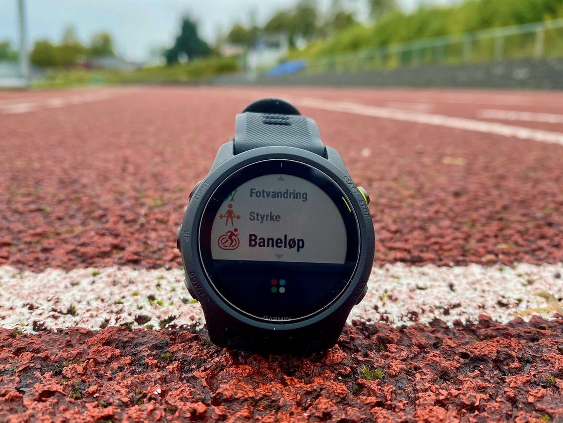 Garmin Forerunner 745