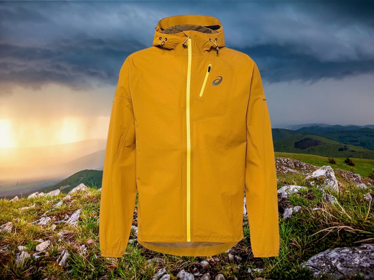 Featured image for “Test: ASICS Fujitrail Waterproof Jacket”